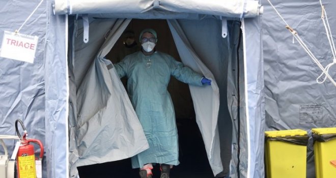 Ni dovoljno resursa ni osoblja: U jednoj italijanskoj bolnici 25 od 90 ljekara zaraženo - 'Na kraju smo snaga!'