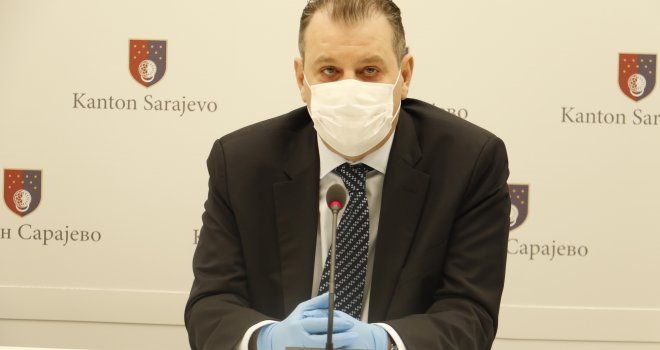 Mesihović: Razmatramo opciju da uvedemo drive in testiranje na koronavirus
