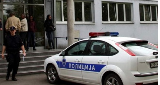 Težak udes kod Prijedora: Poginuo motociklista, sudario se s vozačem golfa