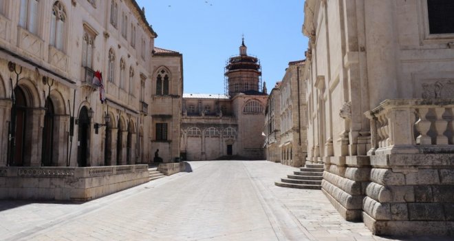 Dubrovnik na aparatima: Radi samo pedesetak ugostitelja i tek sedam hotela