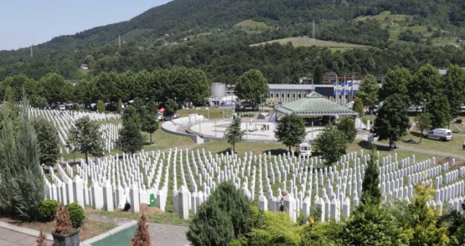 Holandija preispituje svoju kontroverznu ulogu u Srebrenici: Biti mirovnik znači da si neutralan i ne smiješ da pucaš?!