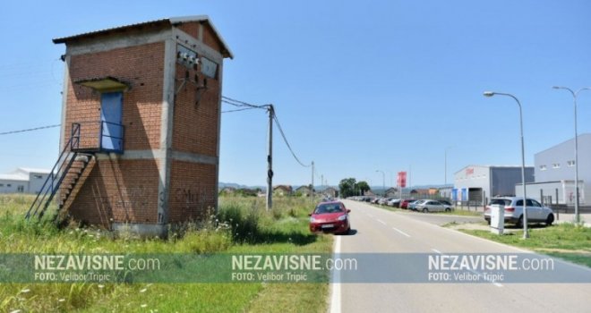 Mještani o stravičnom napadu u Laktašima: Kćerka gledala kako joj majku polijeva benzinom i pali