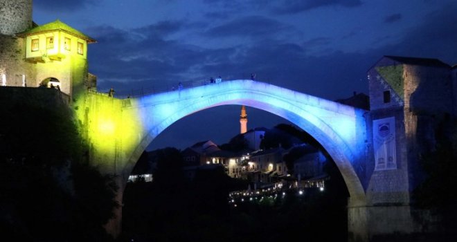 Uz Šantićevu 'Eminu' obilježena godišnjica ponovne izgradnje Starog mosta u Mostaru