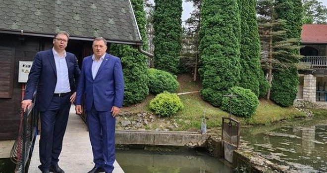 Vučić posjetio porodično imanje prijatelja Dodika, pa se pohvalio na Instagramu