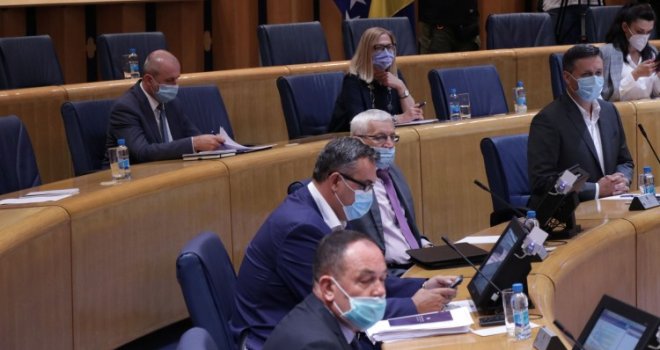 Dom naroda usvojio izvještaj komisije, usvojen budžet institucija BiH za 2020.