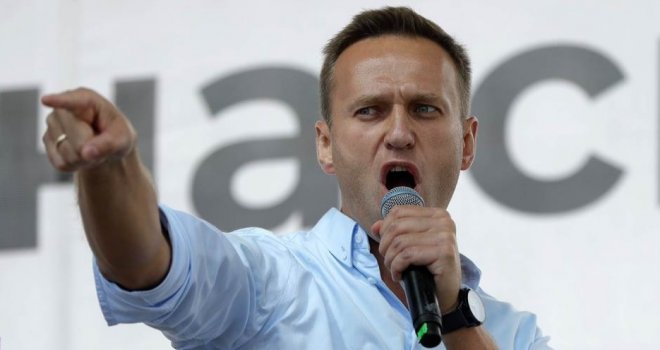 Svijet zgrožen vijestima o trovanju Navaljnog: Evo šta na sve to kaže Putinov lični glasnogovornik