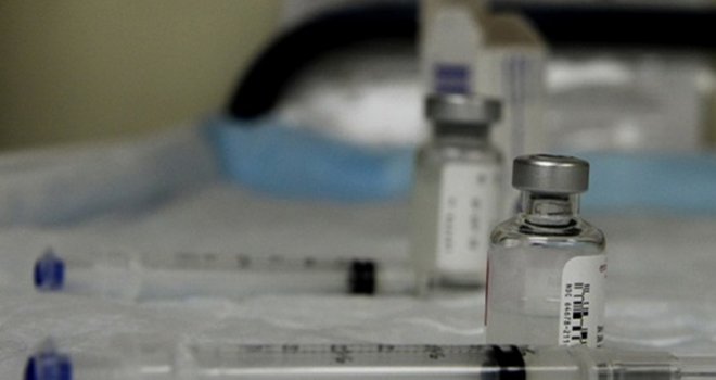 Kineski zvaničnik: Od jula dajemo eksperimentalne vakcine protiv korone