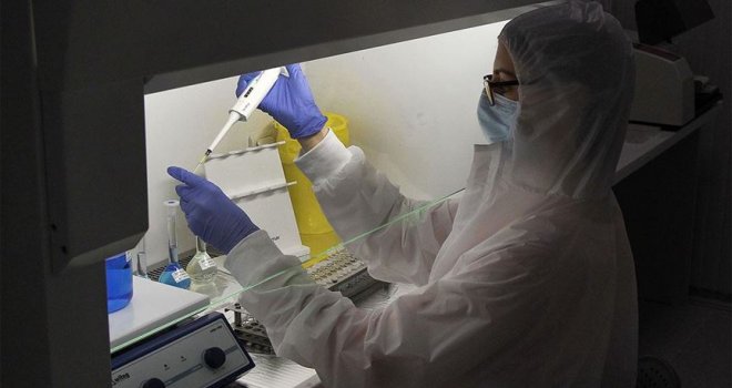 PCR testiranje za osiguranike zasad moguće u tri privatne laboratorije u Sarajevu: Javni poziv otvoren 14 dana