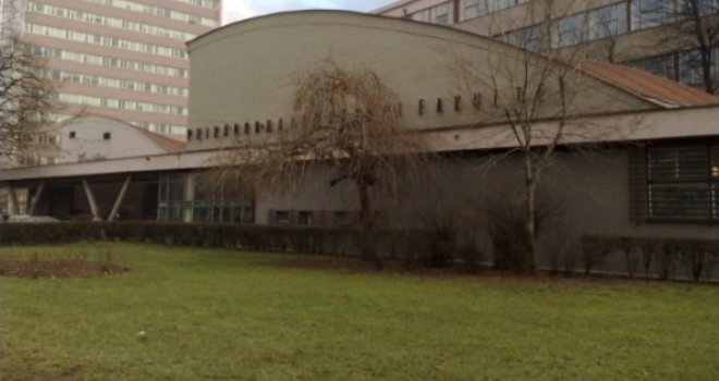 Ogorčeni studenti: Znate li kako je kada se pet godina trudite, učite, a onda saznate da vaše zanimanje ne postoji u sistemu?!