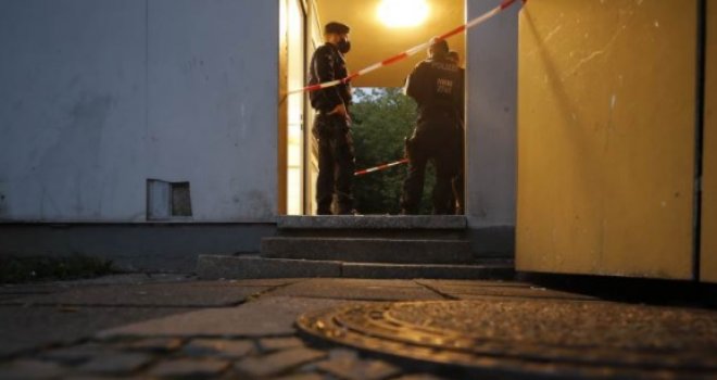 Pet ozlijeđenih u napadu nožem u njemačkom gradu