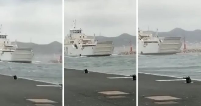 Jak vjetar u Zadru nosio trajekt pun putnika: Pogledajte snimak 'borbe' s valovima