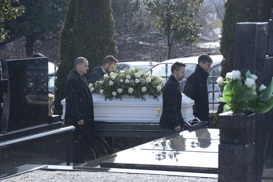 mirela-rezo-sahrana1