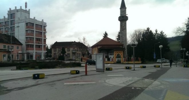 Ubistvo u restoranu u Velikoj Kladuši: 35-godišnjak pucao u 28-godišnjaka, u toku uviđaj