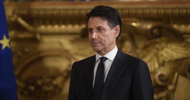 Kritikovan zbog načina na koji se nosi s korona krizom: Italijanski premijer Conte podnio ostavku 