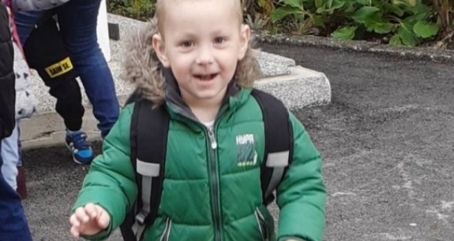 Mali Daris hitno mora na operaciju u Tursku kako pored sluha ne bi imao probleme i sa govorom