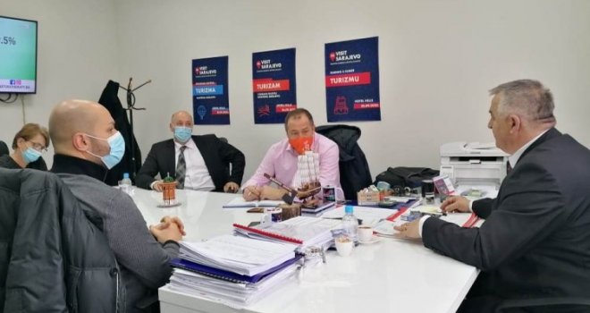 KS dobija turističku signalizaciju i sistem parkinga za turističke autobuse