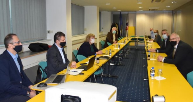 Ministar Vranić: Od sutra u funkciji digitalna platforma 'eCoVID Vakcina'