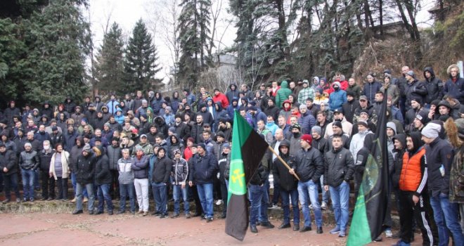 Zenički i brezanski rudari stupili u generalni štrajk
