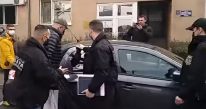 Prvoosumnjičeni u predmetu 'Rudnik': Pogledajte privođenje Envera Bijedića u Tuzli