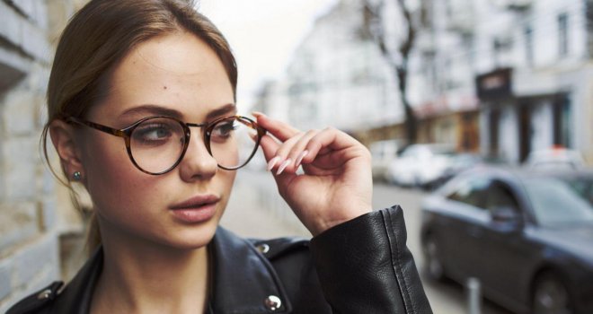 Istraživanje: Osobe koje nose naočale imaju triput manje šanse da se zaraze koronom