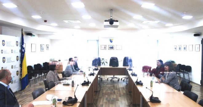 Sastanak tužiteljica Tadić i Sarajlija o upotrebi 'malina' respiratora na KCUS-u: Hitno ćemo djelovati!