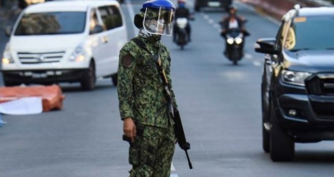 Htio da kupi vodu: Muškarac morao napraviti 300 čučnjeva zbog kršenja policijskog sata, umro je...