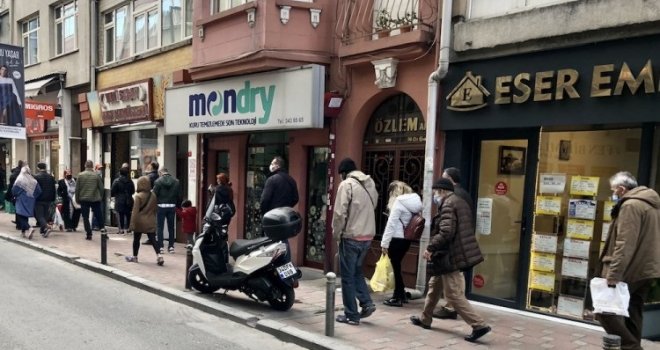 Turska se priprema za prvi puni lockdown: Tržni centri krcati, zastoji u saobraćaju, kupuju se zalihe alkohola...