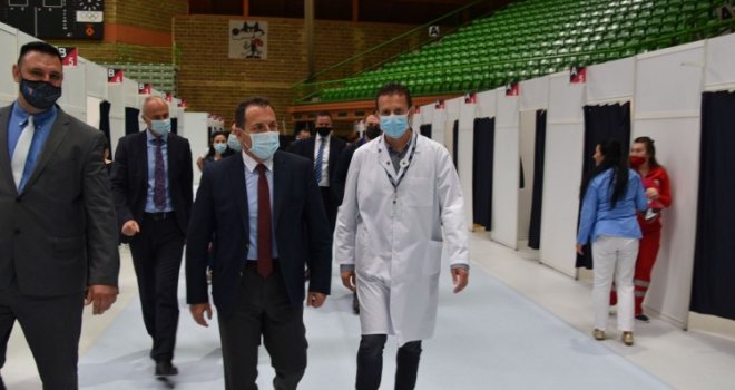 Počela vakcinacija policijskih službenika i zaposlenih u policijskim agencijama