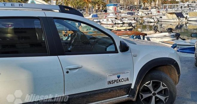 Zaposlenik bh. ministarstva službenim automobilom 'skoknuo' do Makarske pa zaradio suspenziju