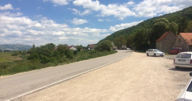 Teški udes na bh. cestama: Poginulo petogodišnje dijete