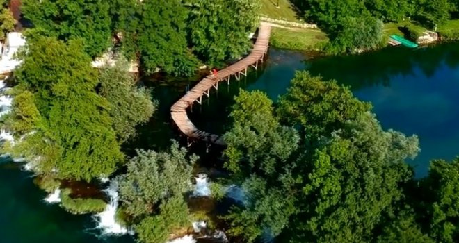 Utopio se 18-godišnji mladić na Uni: Bio s prijateljima, uspjeli ga izvući iz vode nakon pola sata, ali...