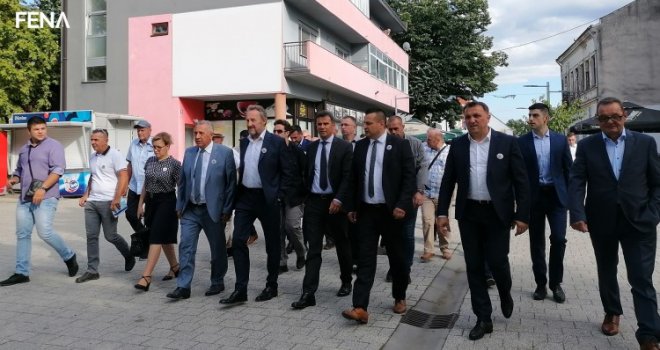 Visoka delegacija SDA boravila u Posavini, Izetbegović poručio: 'Ljudi su ovdje zadovoljni radom Vlade FBiH'
