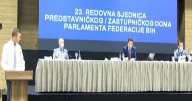 Senaid Begić iznio šokantne detalje u Parlamentu FBiH: Kako mi je za samo šest dana oduzet mandat? Čemu žurba?!