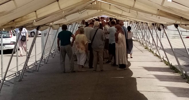 I danas u Zetri bez prethodne najave vakcina za sve građane