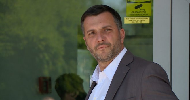Odgovor Aleksandra Zolaka: Ministre Šeraniću, s kim je to Republika Srpska sada u ratu?