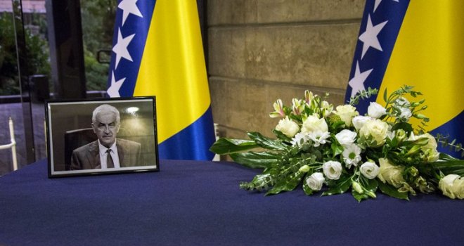 U Vladi FBiH otvorena Knjiga žalosti za ministra Mandića, sahrana sutra u Mostaru 