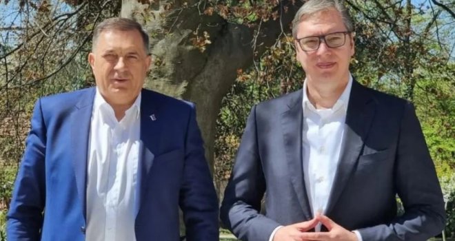 Jedva primjetan Vučićev potez koji je direktan prst u oko Dodiku