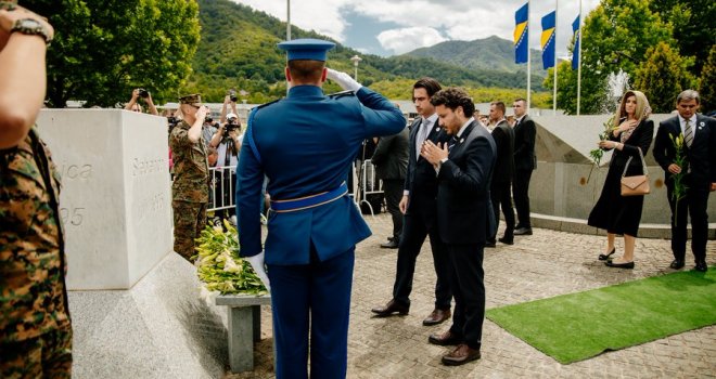 Abazović se izvinio Majkama Srebrenice: Oprostite na nejasno izrečenoj misli