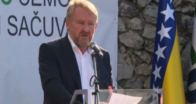 'Spreman sam povući kandidaturu pod jednim uvjetom': Izetbegović 'bacio rukavicu' opoziciji... 'Neka se saberu pa odgovore'