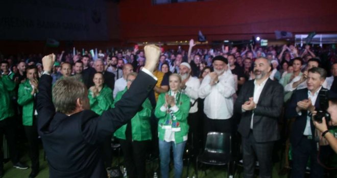 Izetbegović najavio pobjedu u Sarajevu: 'Kada vam izađu Mašović, Turković, Kešo, Čolo... Ima li to iko?!'
