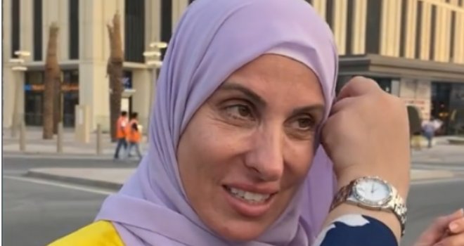 Navijačicama u Kataru stavljala hidžab i ispitivala ih šta misle: Nastao je zanimljiv snimak