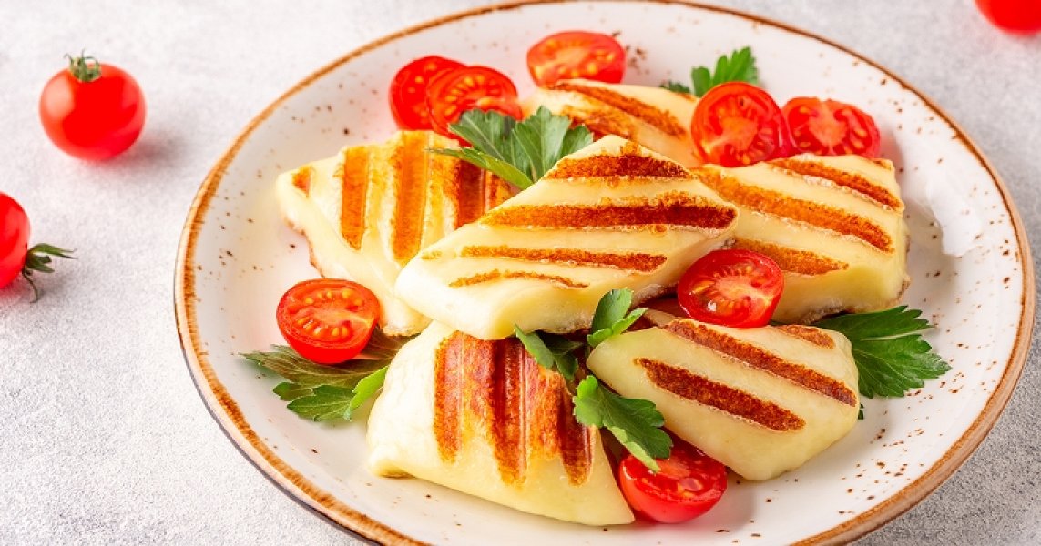 halloumi-cr-jabuka