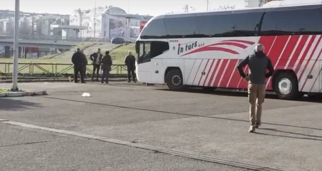 Mehanizam izborne krađe: Novinar upao u autobus sa glasačima iz BiH, evo šta je snimio