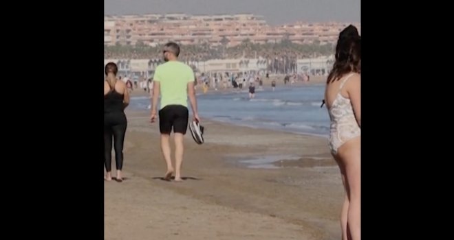 U Španiji nastavak abnormalno visokih temperatura, plaže nakrcane