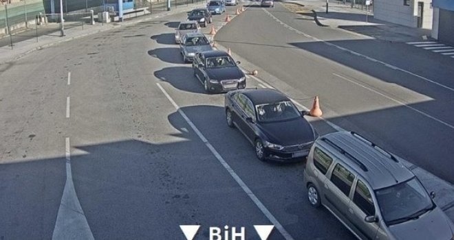 I danas gužva na graničnim prijelazima: Kolone vozila na ulazima i izlazima iz BiH