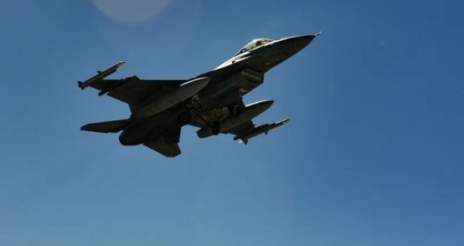 Ukrajina dobila drugi kontingent F-16 aviona iz Danske