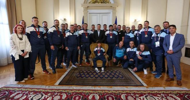 I Bećirović organizirao svečani prijem za paraolimpijski tim BiH: 'Moju podršku i svih bh. patriota uvijek ćete imati' 