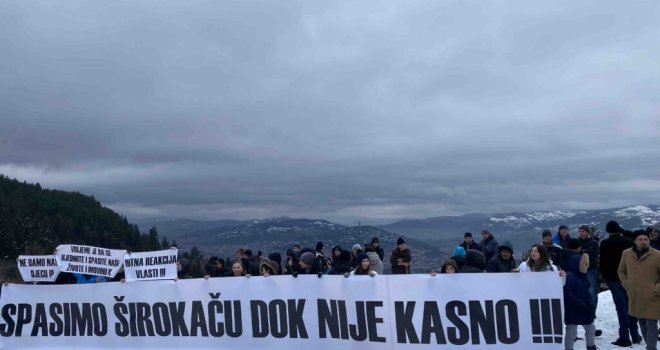 Mještani Širokače izašli na proteste: Žive u strahu za svoje živote i domove, klizište je kritično