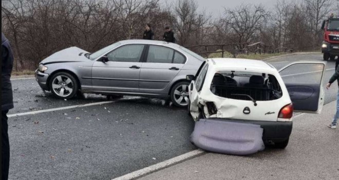 Povrijeđeno više osoba u nesreći kod Zenice, nakon obustave normalizovan saobraćaj na M-17