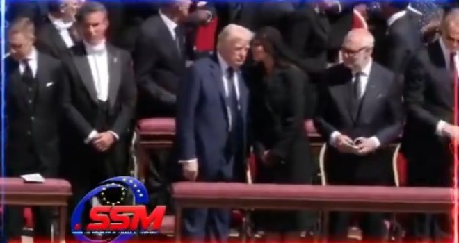 Čitačica sa usana otkrila šta je Melania šapnula Trumpu na sprovodu pape Franje: Spriječila je veliki gaf!